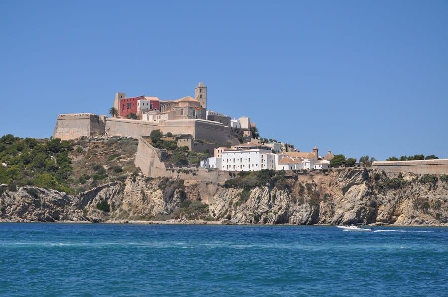 Dalt Vila Aina Genovart