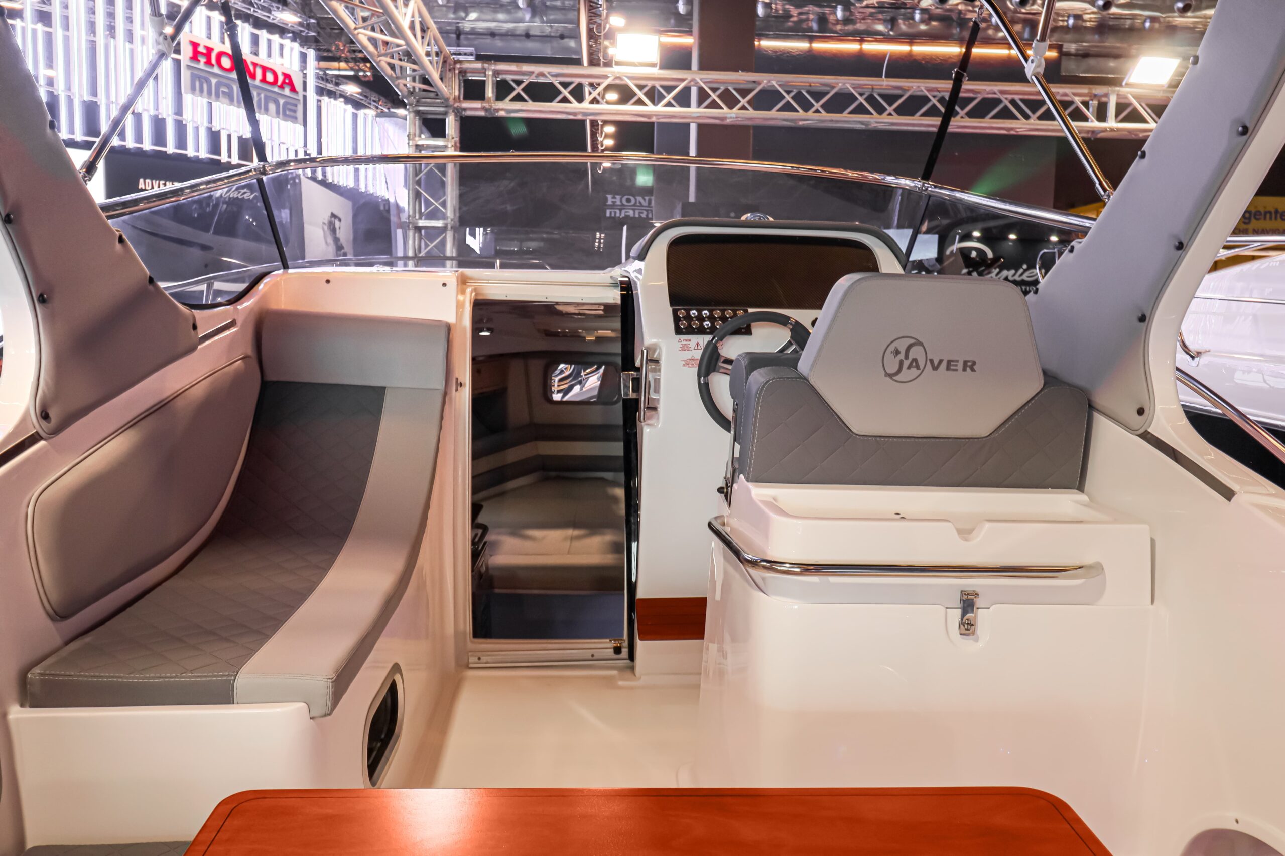 Saver 750 Cabin